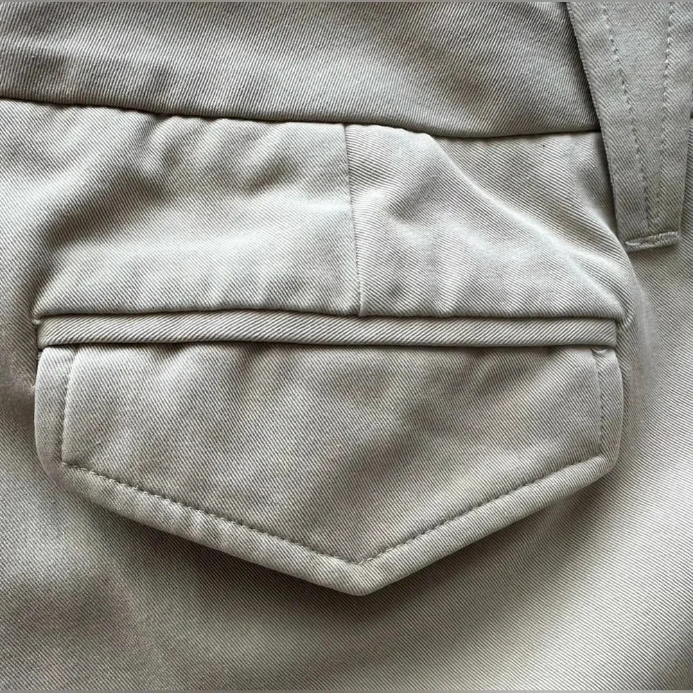 Express STRETCH | ladies khaki slacks, pants. Size: 5/6R - Picture 2 of 11